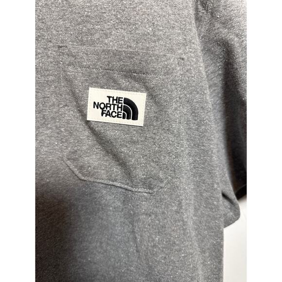Brand New The North Face Women's Size Large Recycled Plastics Grey T-Shirt - Picture 4 of 8